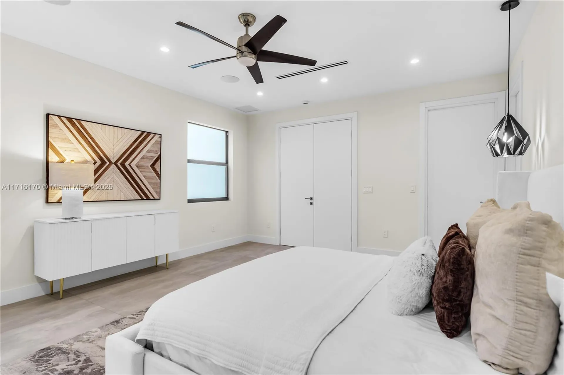 537 NE 14th Avenue Fort Lauderdale FL 33301