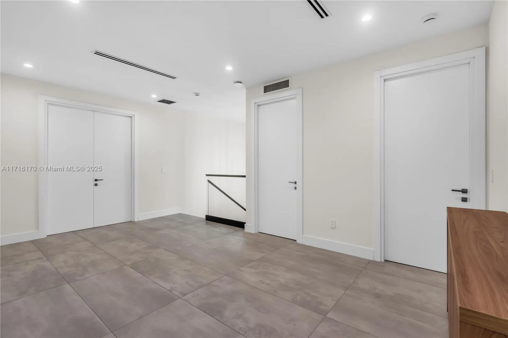 537 NE 14th Avenue Fort Lauderdale FL 33301