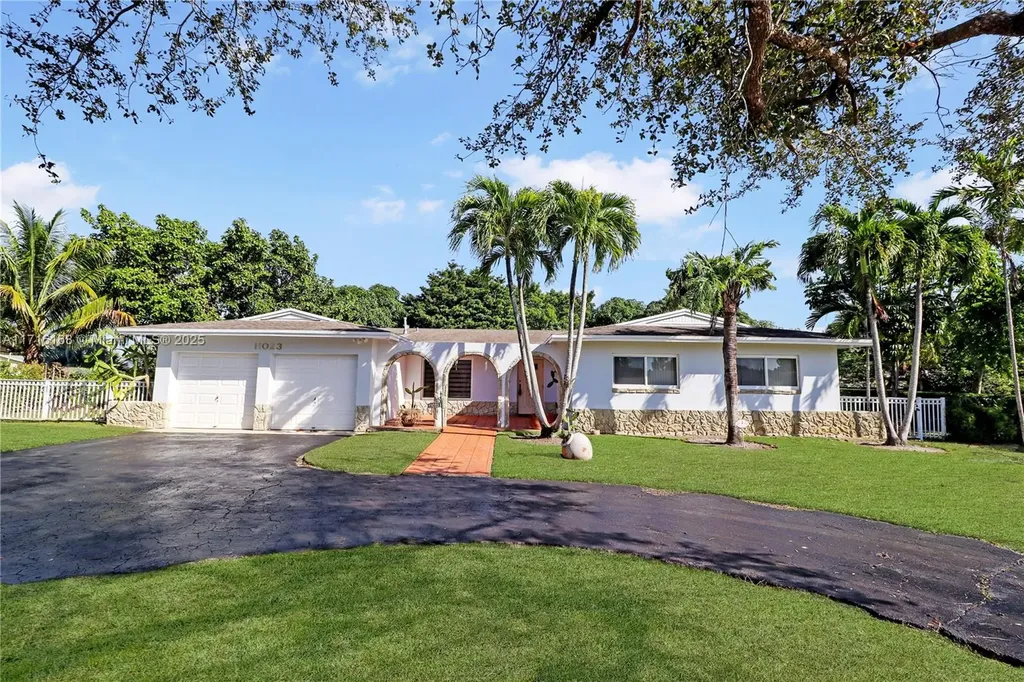 11023 SW 124th Road Miami FL 33176