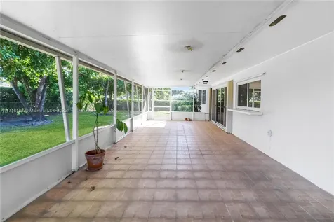 11023 SW 124th Road Miami FL 33176