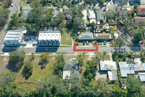 1744 10th Street Sarasota FL 34236