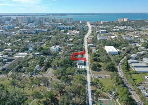 1744 10th Street Sarasota FL 34236