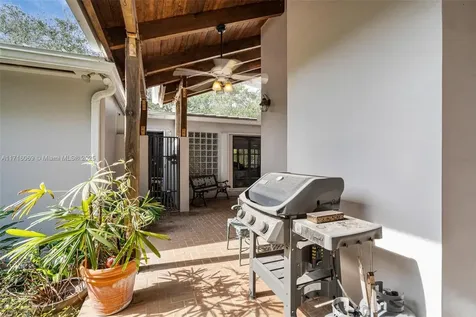 7825 SW 53rd Court Miami FL 33143