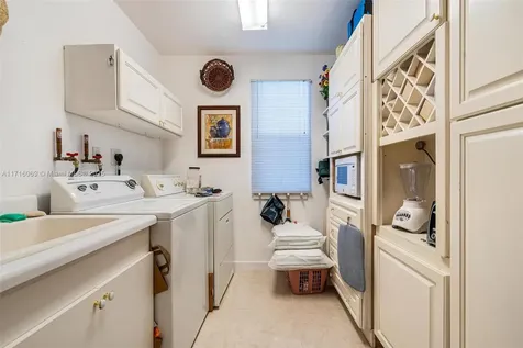 7825 SW 53rd Court Miami FL 33143