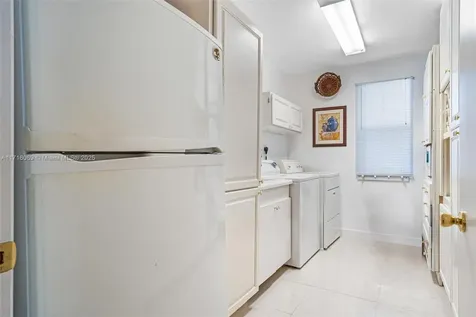 7825 SW 53rd Court Miami FL 33143
