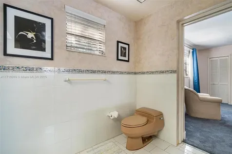 7825 SW 53rd Court Miami FL 33143