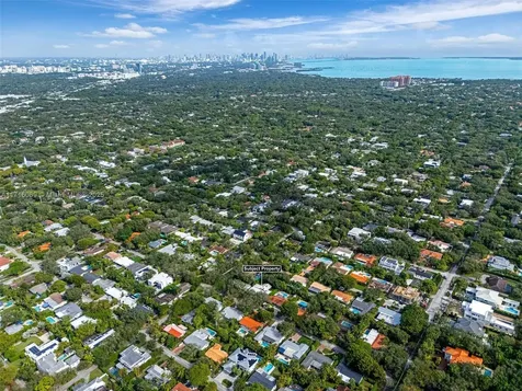 7825 SW 53rd Court Miami FL 33143