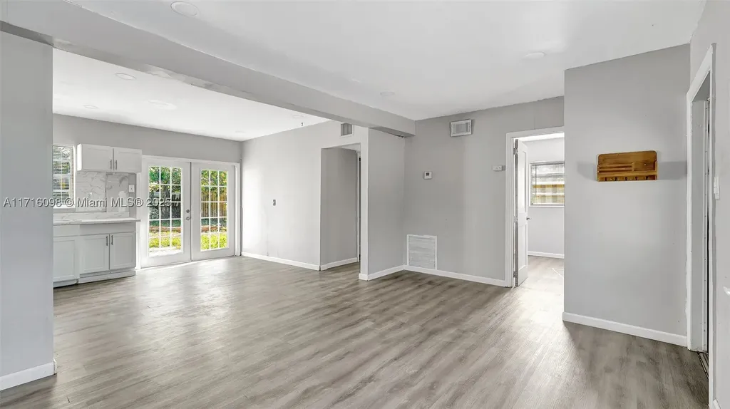 1240 SW 32nd Avenue Fort Lauderdale FL 33312