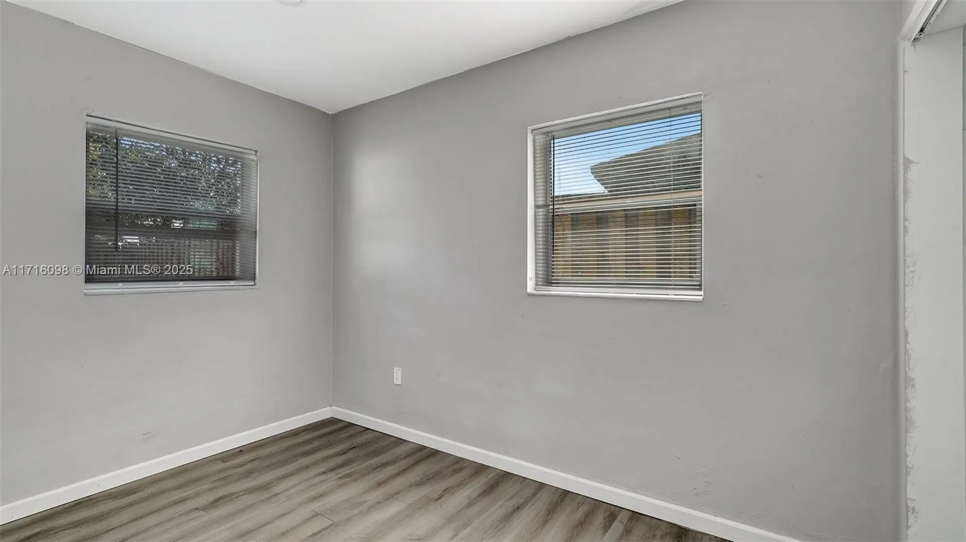 1240 SW 32nd Avenue Fort Lauderdale FL 33312