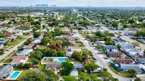 1240 SW 32nd Avenue Fort Lauderdale FL 33312