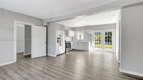 1240 SW 32nd Avenue Fort Lauderdale FL 33312