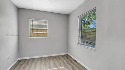 1240 SW 32nd Avenue Fort Lauderdale FL 33312