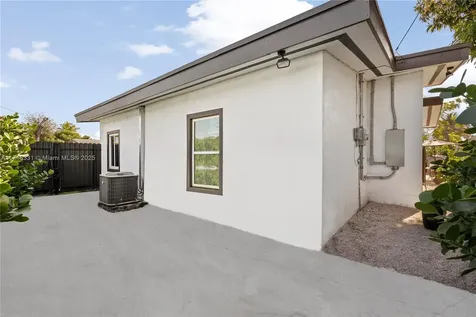 9200 NW 30th Court Miami FL 33147