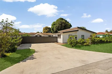 9200 NW 30th Court Miami FL 33147