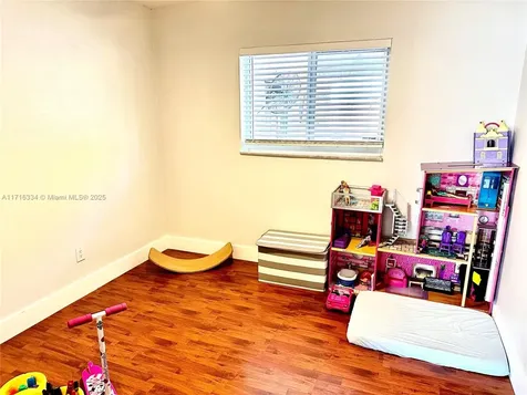 6901 NW 12th Street Plantation FL 33313