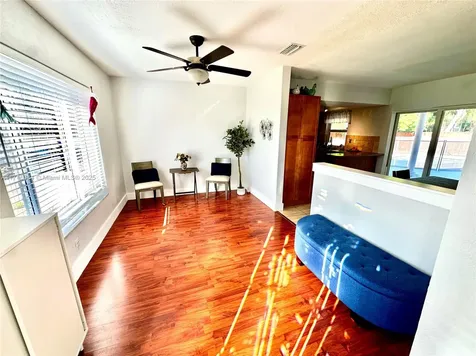 6901 NW 12th Street Plantation FL 33313