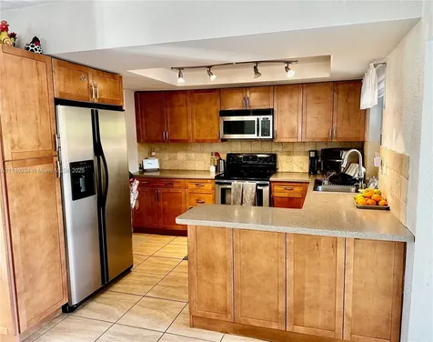 6901 NW 12th Street Plantation FL 33313