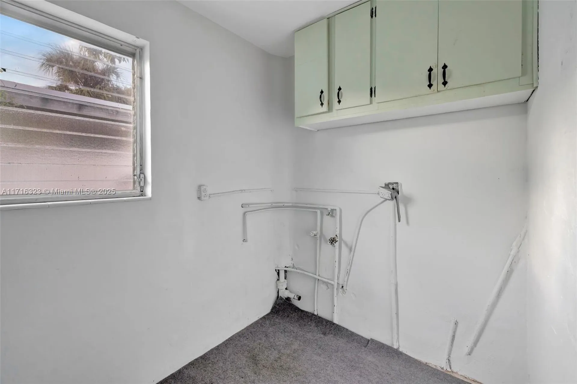 2981 NW 7th Court Fort Lauderdale FL 33311