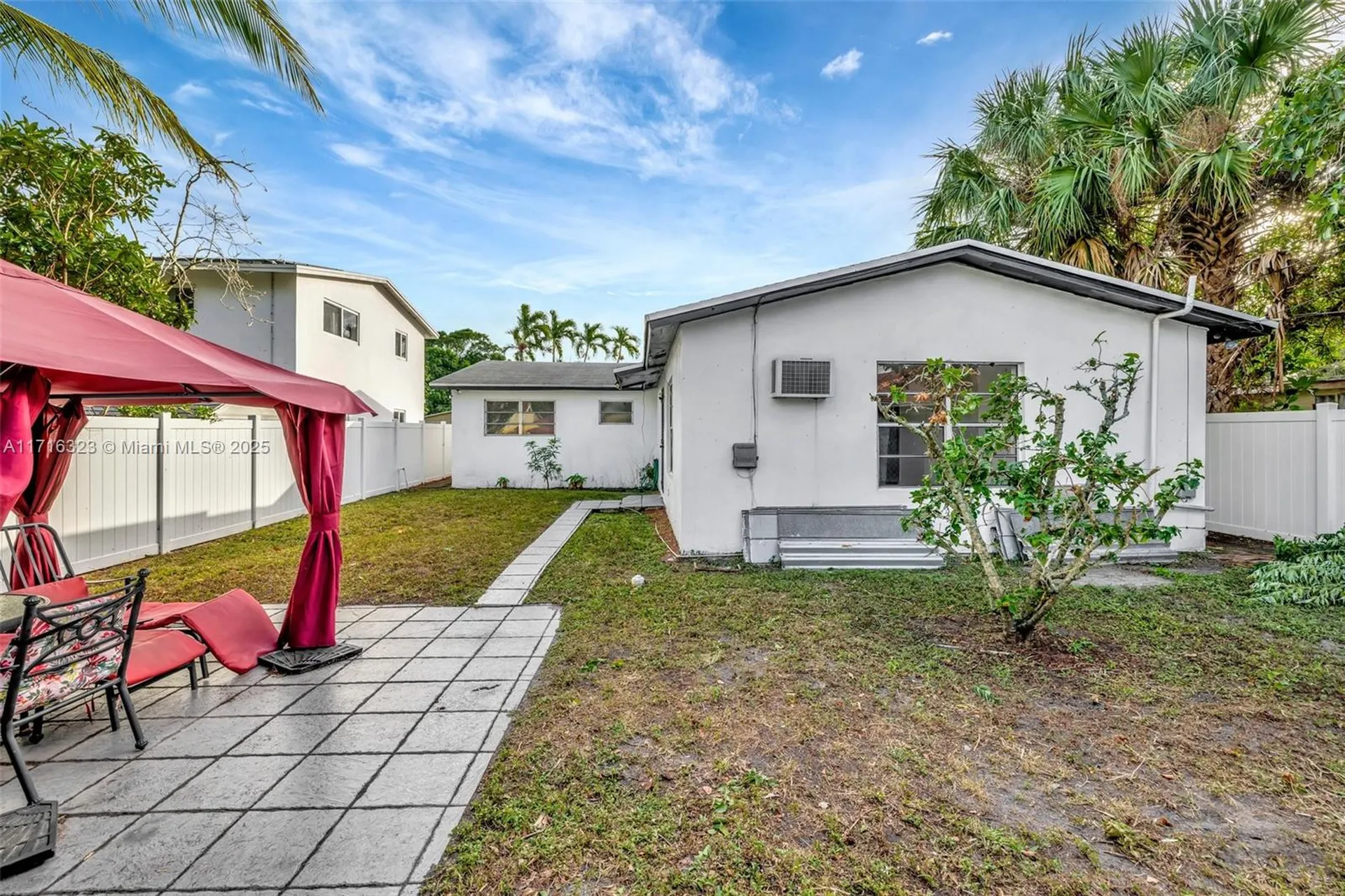 2981 NW 7th Court Fort Lauderdale FL 33311