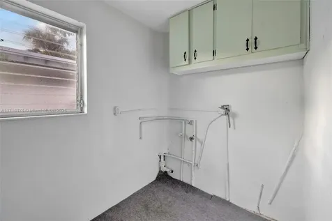 2981 NW 7th Court Fort Lauderdale FL 33311