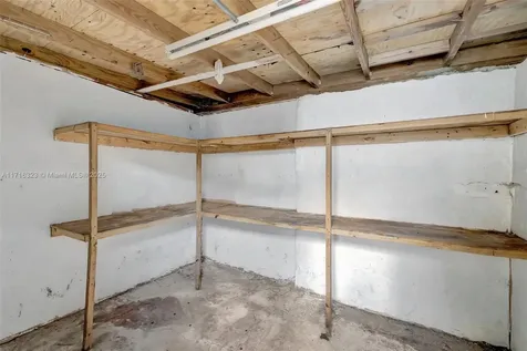 2981 NW 7th Court Fort Lauderdale FL 33311