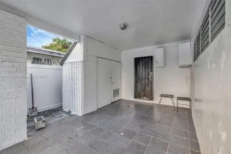 2981 NW 7th Court Fort Lauderdale FL 33311