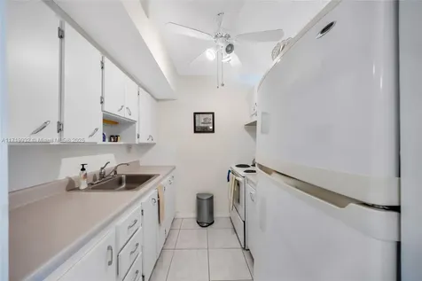 15610 NE 6th Avenue Miami FL 33162