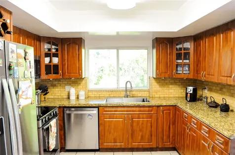 5118 SW 153rd Place N Miami FL 33185