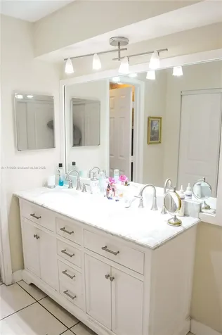 5118 SW 153rd Place N Miami FL 33185