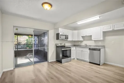 604 SW 76th Terrace North Lauderdale FL 33068