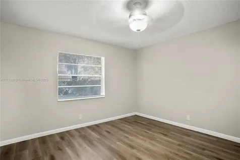 604 SW 76th Terrace North Lauderdale FL 33068
