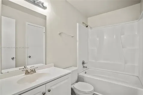 604 SW 76th Terrace North Lauderdale FL 33068