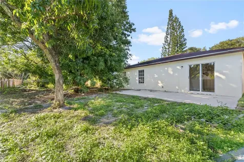 1574 NW 7th Lane Pompano Beach FL 33060