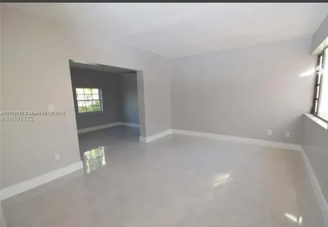 2021 SW 105th Court Miami FL 33165