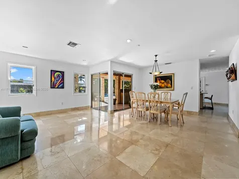 15042 SW 149th Street Miami FL 33196