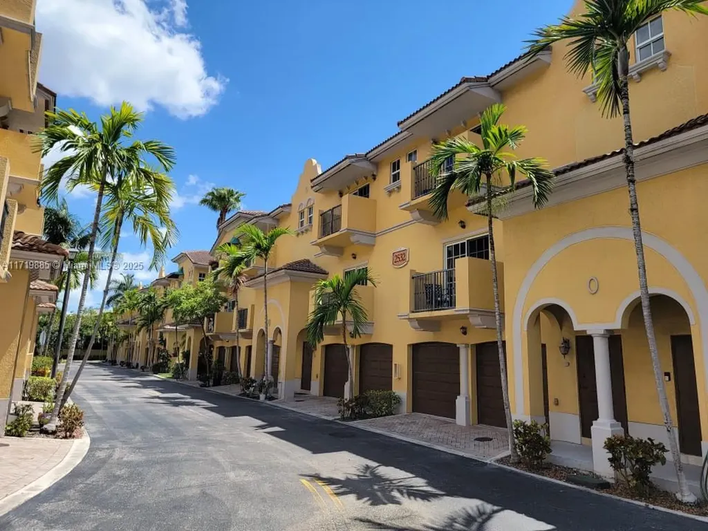 2532 SW 14th Avenue Fort Lauderdale FL 33315