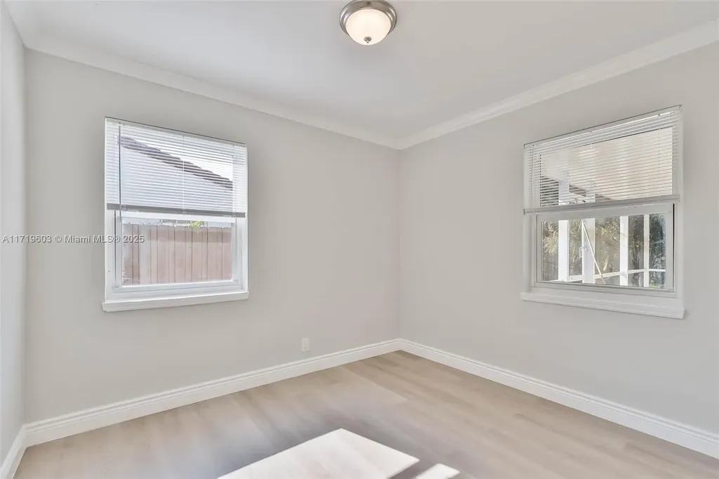 1537 NW 6th Avenue Fort Lauderdale FL 33311