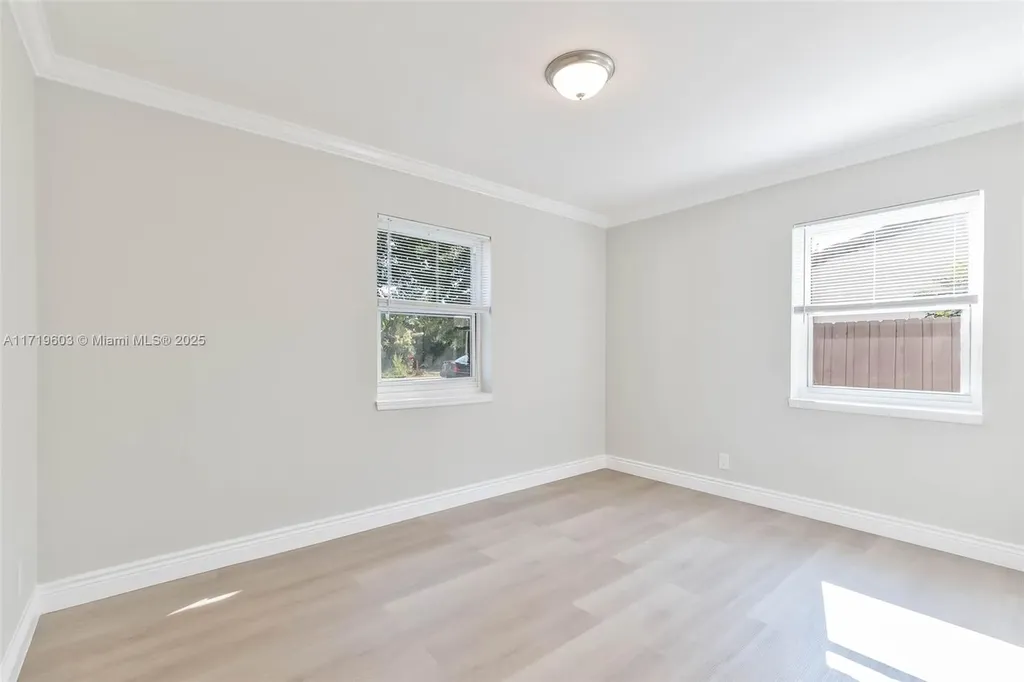 1537 NW 6th Avenue Fort Lauderdale FL 33311