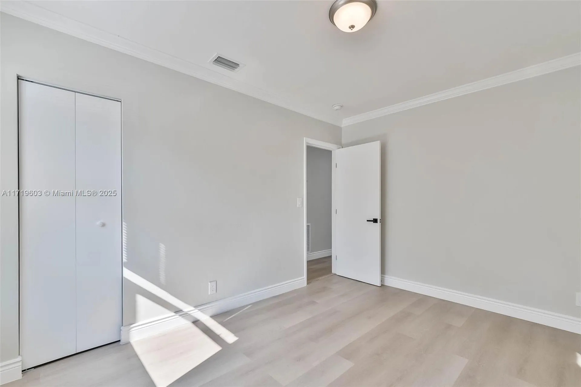 1537 NW 6th Avenue Fort Lauderdale FL 33311