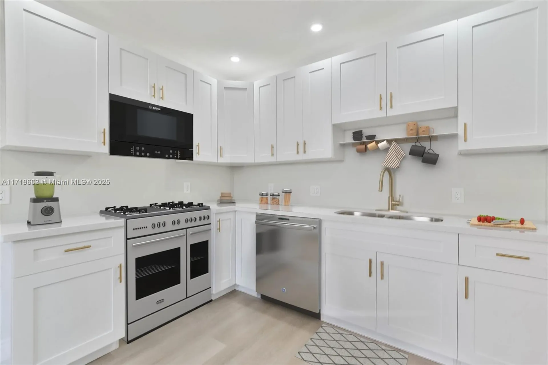 1537 NW 6th Avenue Fort Lauderdale FL 33311