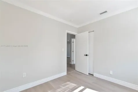 1537 NW 6th Avenue Fort Lauderdale FL 33311