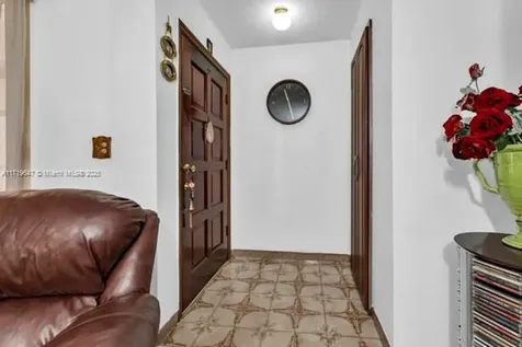 949 W 79th Street Hialeah FL 33014
