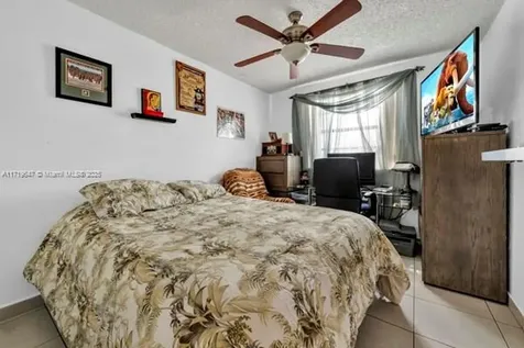 949 W 79th Street Hialeah FL 33014