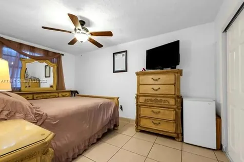 949 W 79th Street Hialeah FL 33014
