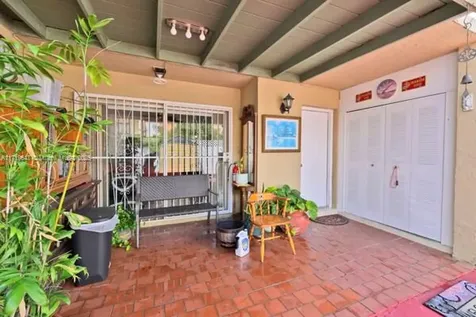 949 W 79th Street Hialeah FL 33014