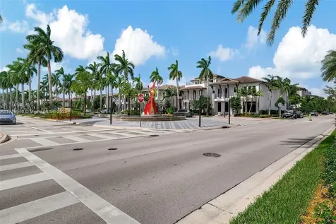 8261 NW 48th Terrace Doral FL 33166-5691