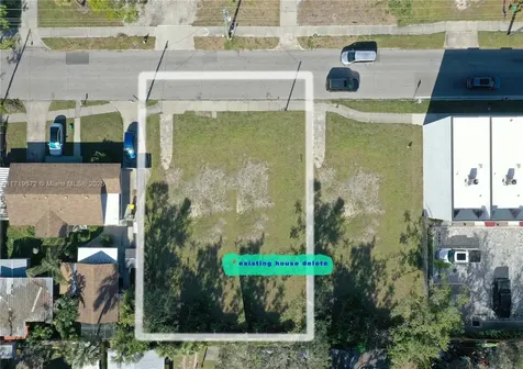1744 10th Street Other City - In The State Of Florida FL 34236
