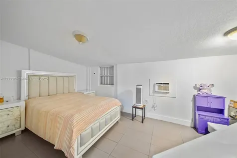 2286 NW 35th Street Miami FL 33142