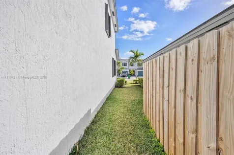 28514 SW 134th Court Homestead FL 33033