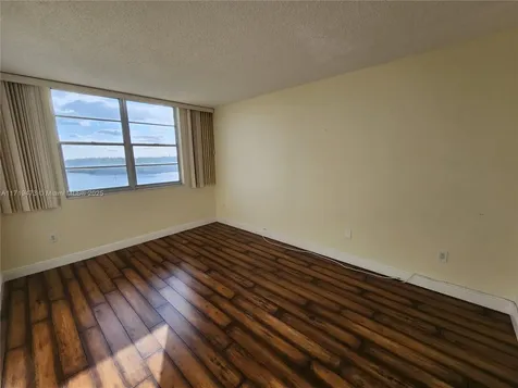 300 Bayview Drive Sunny Isles Beach FL 33160
